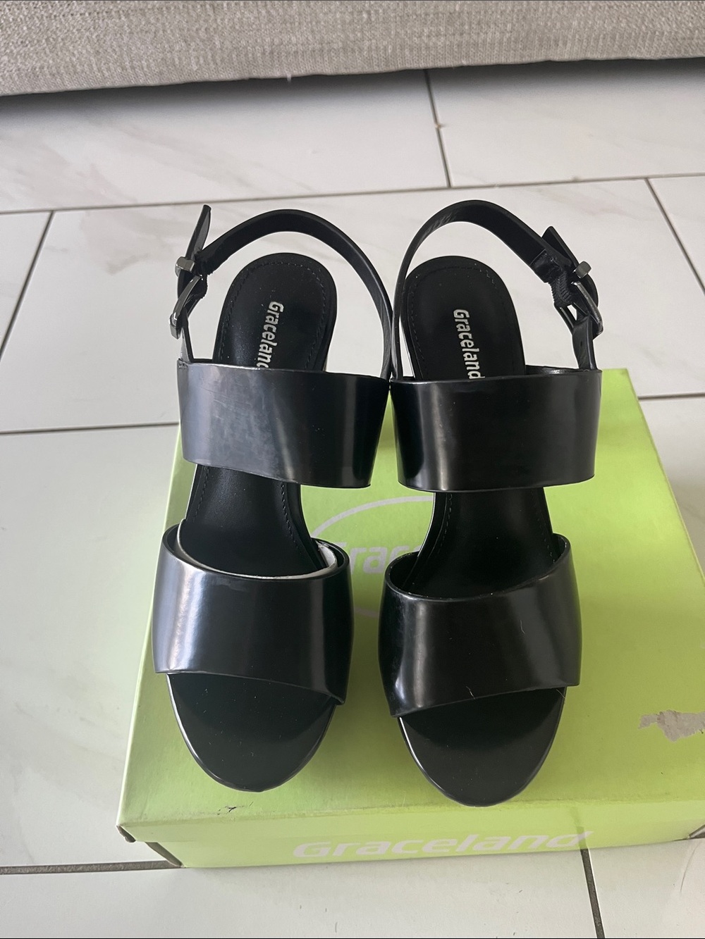 Grace Black Wide-Strap Platform Sandals